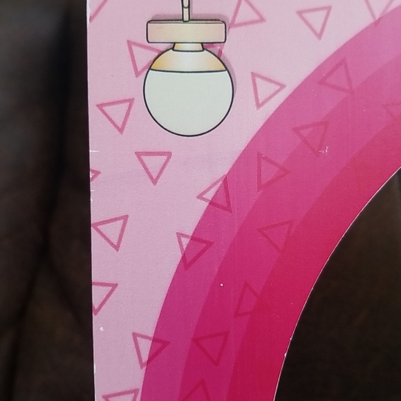 L16-2nd Floor Spinning Room - LOL Surprise OMG Fashion House Playset Replacement - Picture 10 of 11